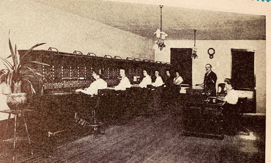 telephone operators in the 1890's