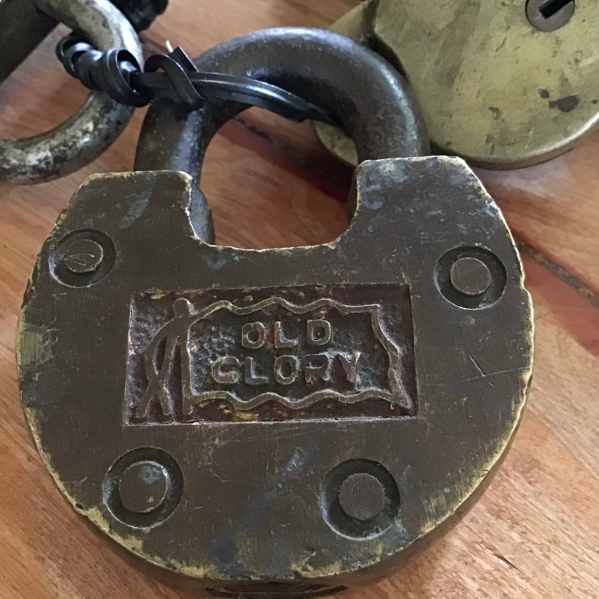 old glory vintage lock