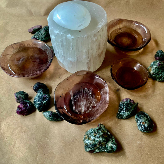 fluorite bowls with rough garnet and selenite