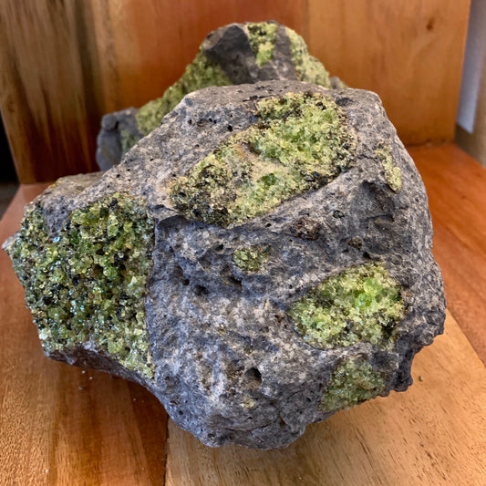 olivine aka peridot the poor mans emerald